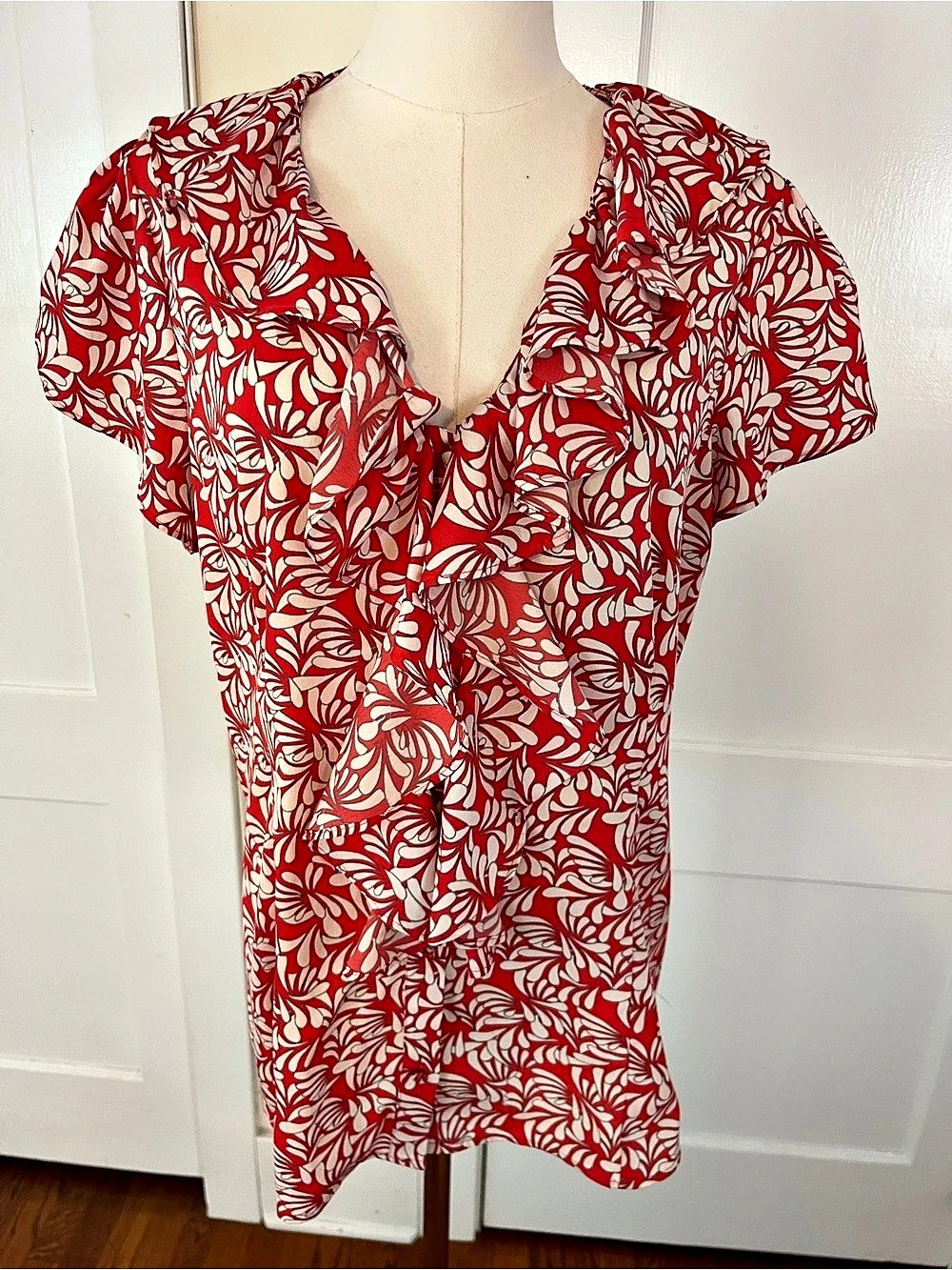 Banana Republic XL Red & Ivory Ruffle Blouse — Bold Tropical Statement Top